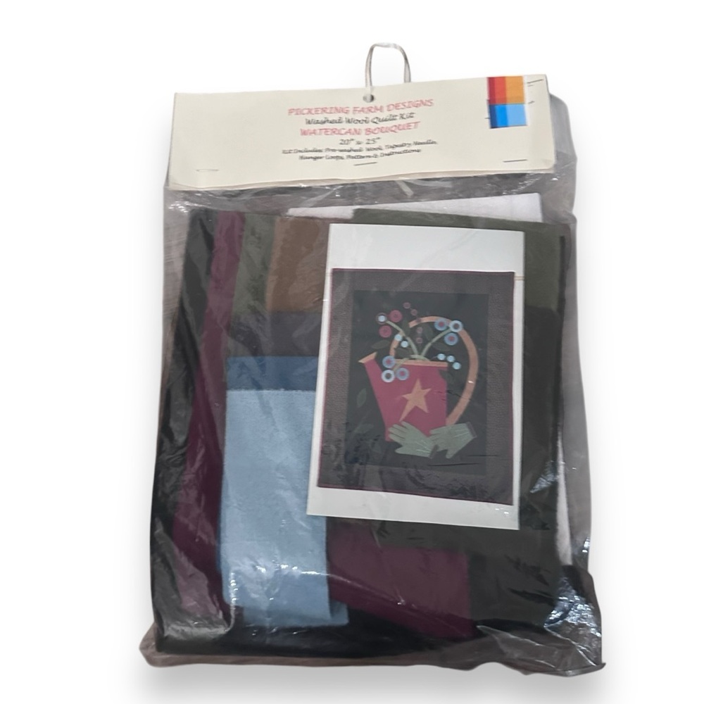 PICKERING FARM DESIGNS
Washed Wool Quilt Kit